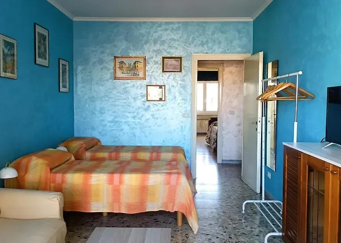 A Casa Di Ugo - Colors And Space At Pigneto, Apartamento *
